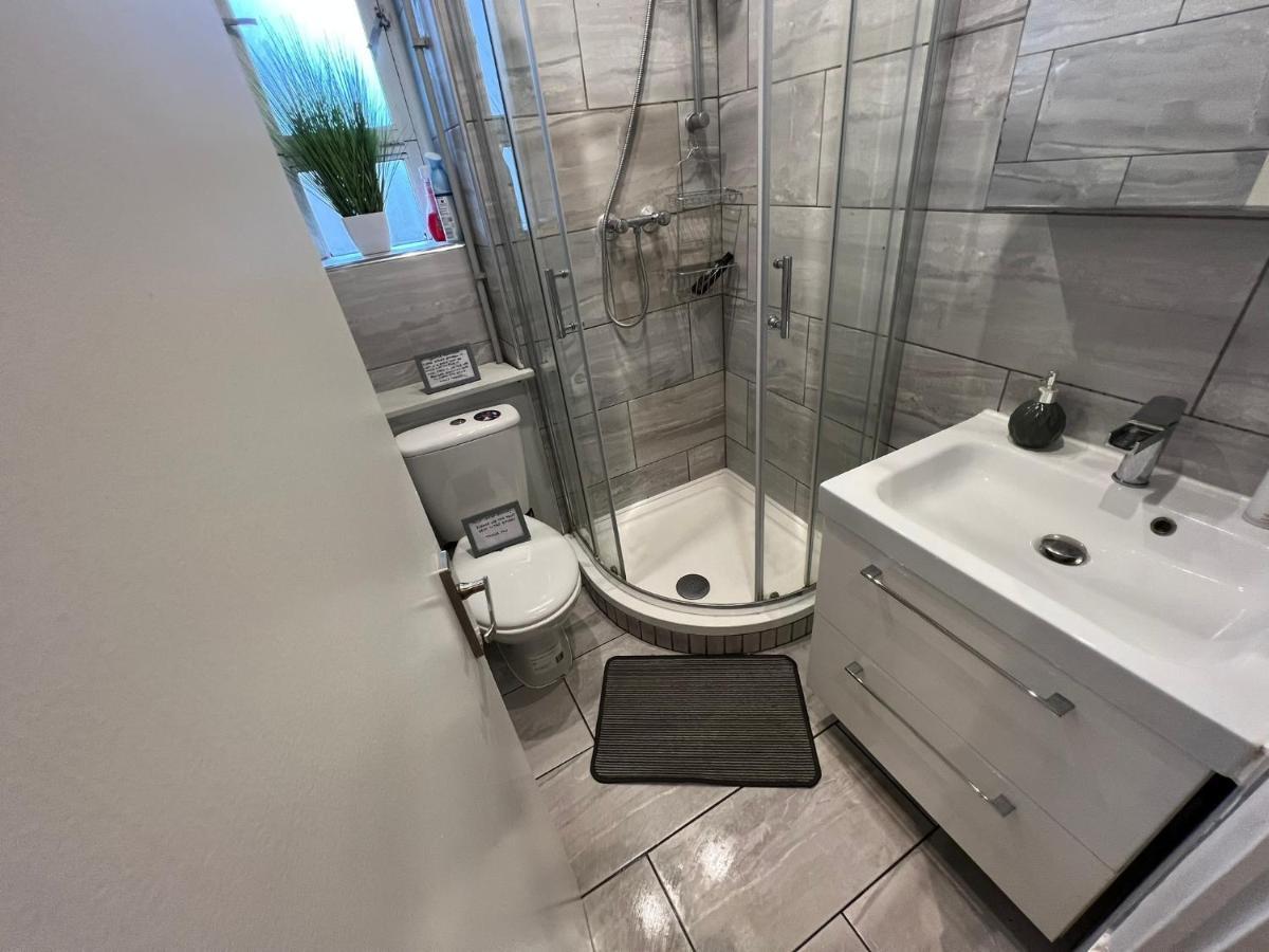 Holiday Properties Vauxhall Central Rooms Лондон Экстерьер фото